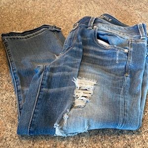 American Eagle Size 10 Short Artist Crop Jeans